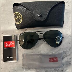 Ray-Ban Black Aviator Large Metal II
